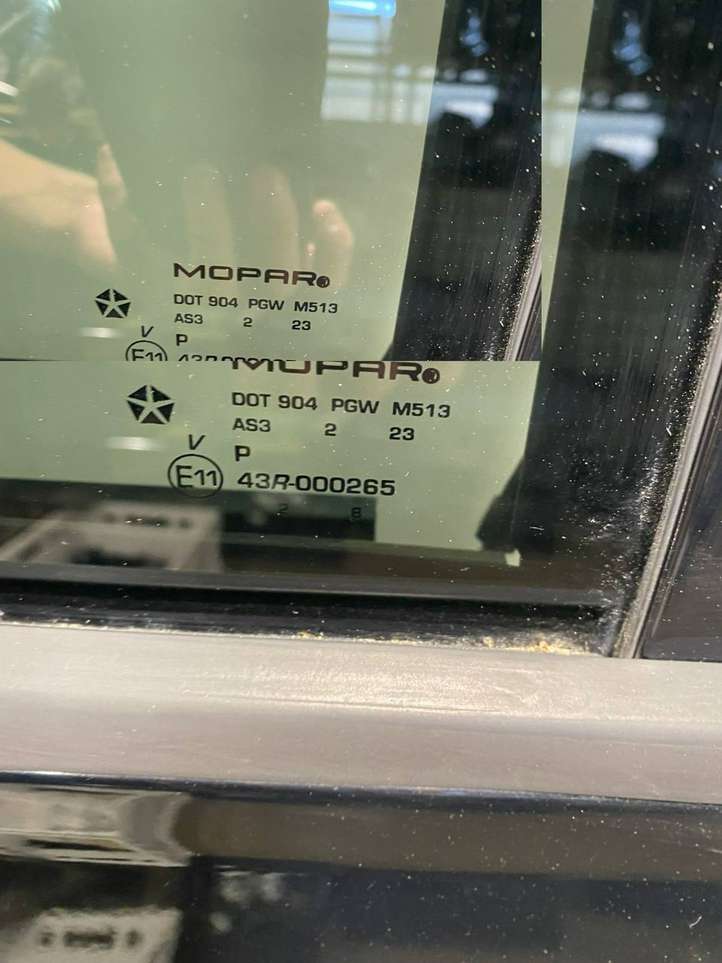 Dodge Ram (2008 - )   Задняя дверь