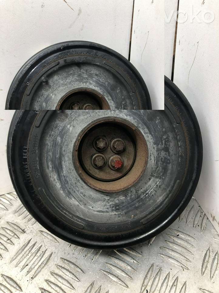 BMW 5 F10 F11 (2009 - 2016)  8511321 Шкив коленчатого вала