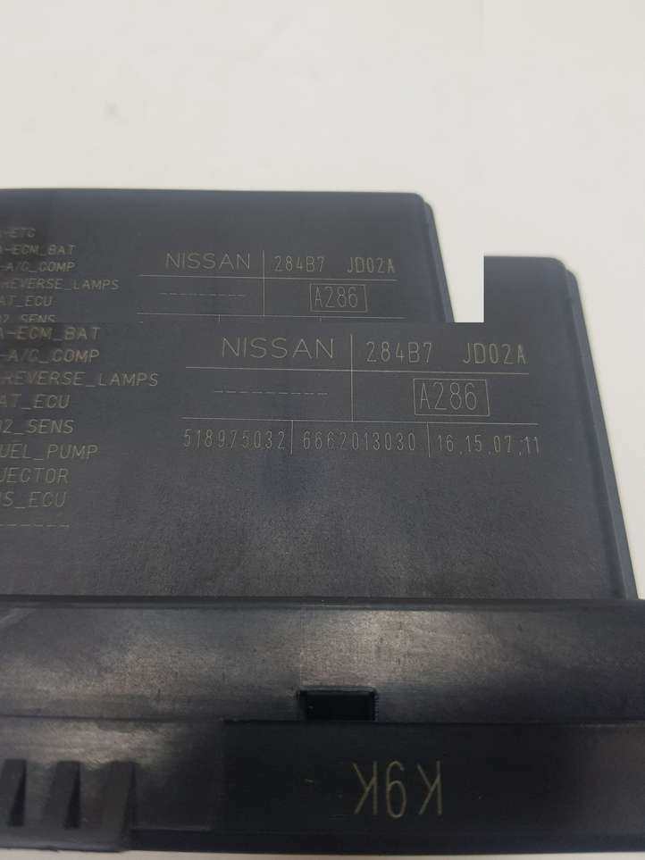 Nissan Qashqai (2010 - 2013)  284B7JD02A Блок предохранителей