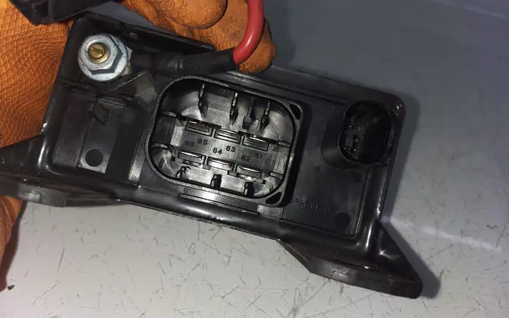 Mercedes-Benz ML W163 (1997 - 2005) 0285454032 Реле накала свечей — фото 4