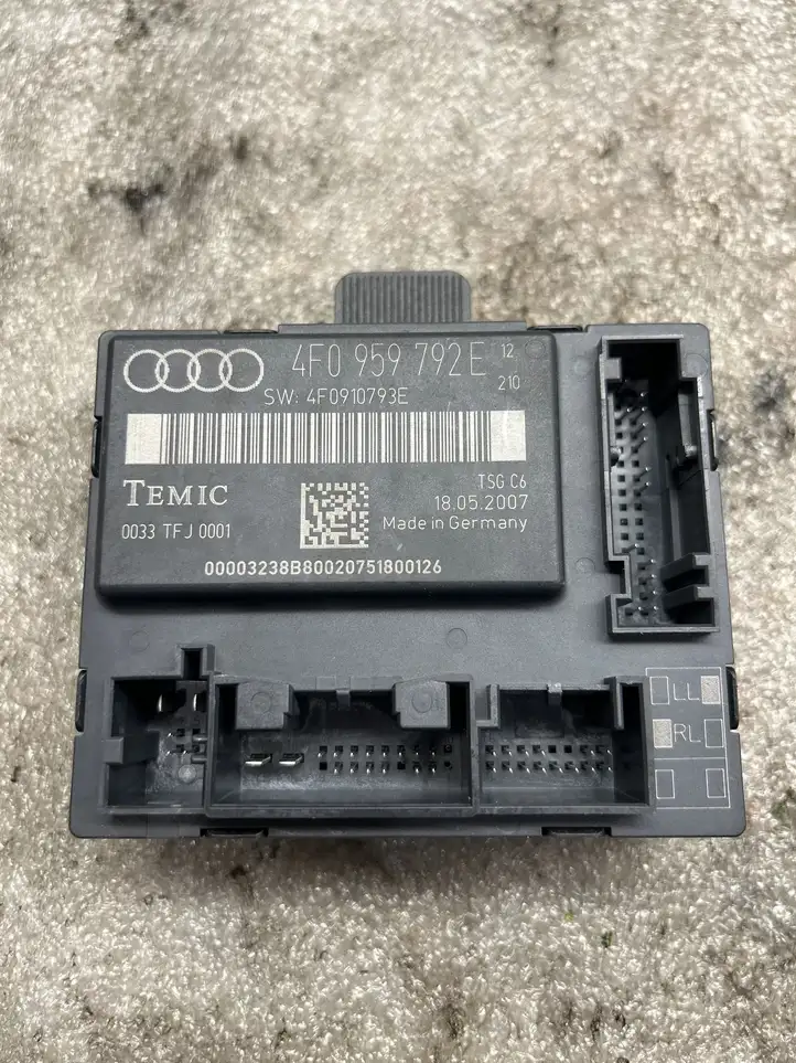Audi A6 S6 C6 4F (2004 - 2008) 4F0959792E Блок управления дверью — фото 1