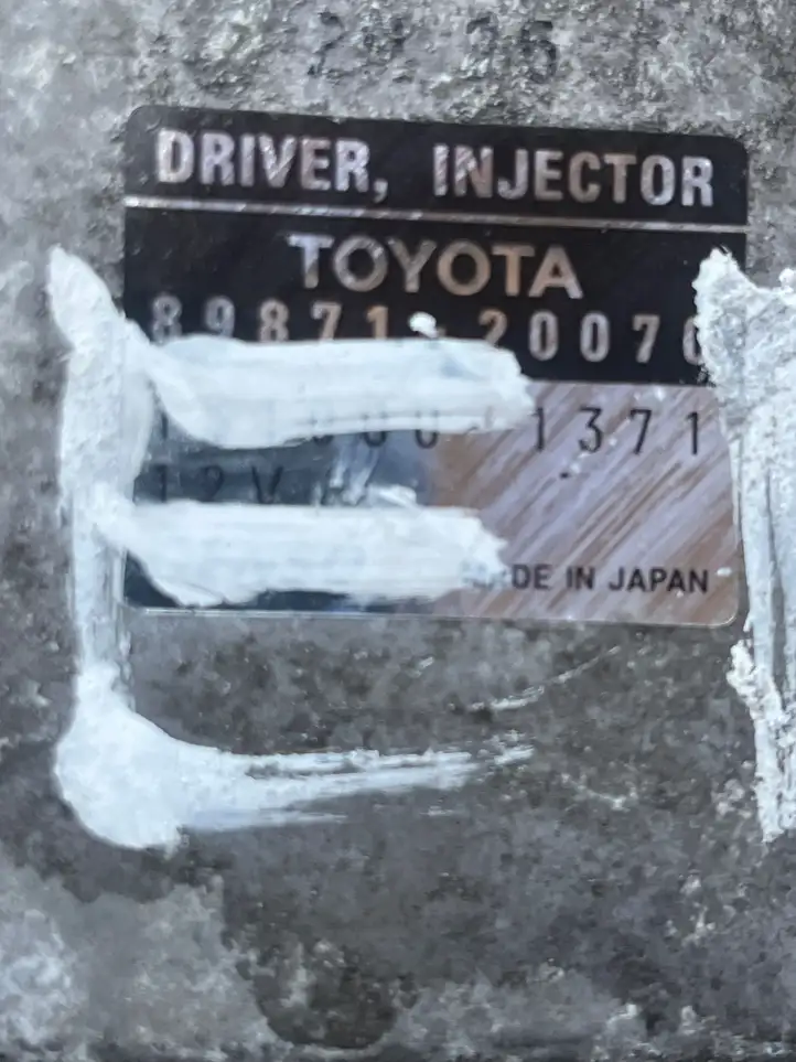 Toyota Corolla Verso AR10 (2004 - 2009) 8987120070 Блок управления форсунками — фото 3