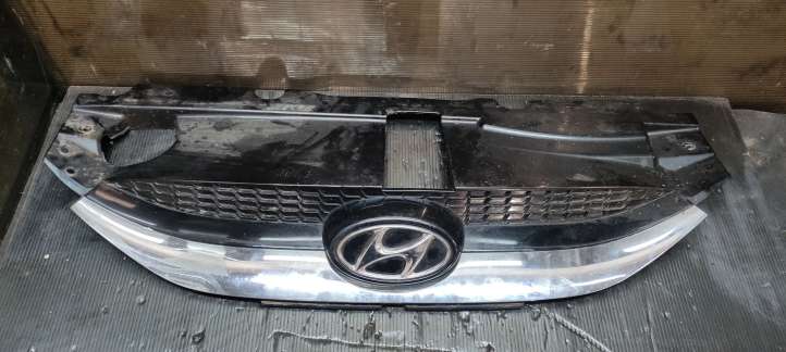 Hyundai ix35 (2009 - 2013)  868512Y000 Верхняя решётка