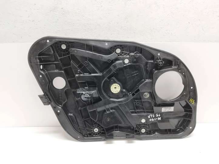 813103Z000 Hyundai i40 Priekinis el. lango pakėlimo mechanizmas be varikliuko