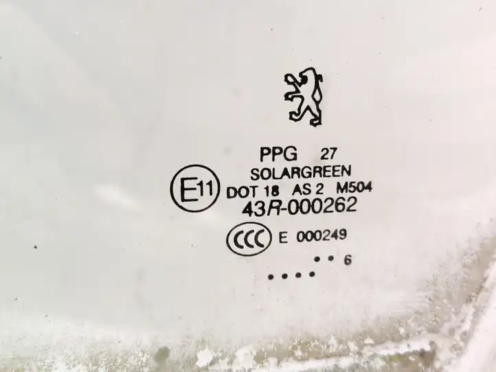 Peugeot 407 (2004 - 2011)  43R000262 Основное стекло передних дверей (четырехдверного автомобиля)