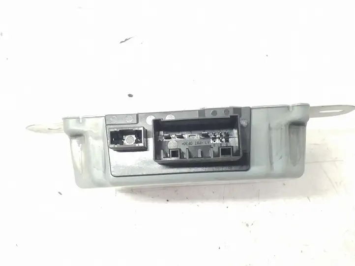 Opel Astra J (2012 - 2015) 13384291 Блок GSM — фото 2