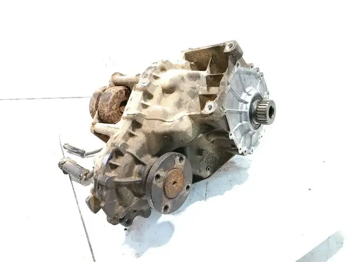 SsangYong Rexton (2007 - 2012) 32000-08010 Раздаточная коробка — фото 1