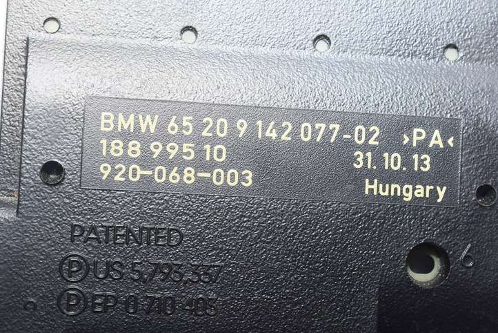 BMW 7 F01 F02 F03 F04 (2008 - 2016)  9142077 Антенна бесключевого доступа