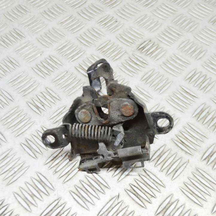 Toyota Land Cruiser (J150) (2009 - )  5351060380 Замок капота