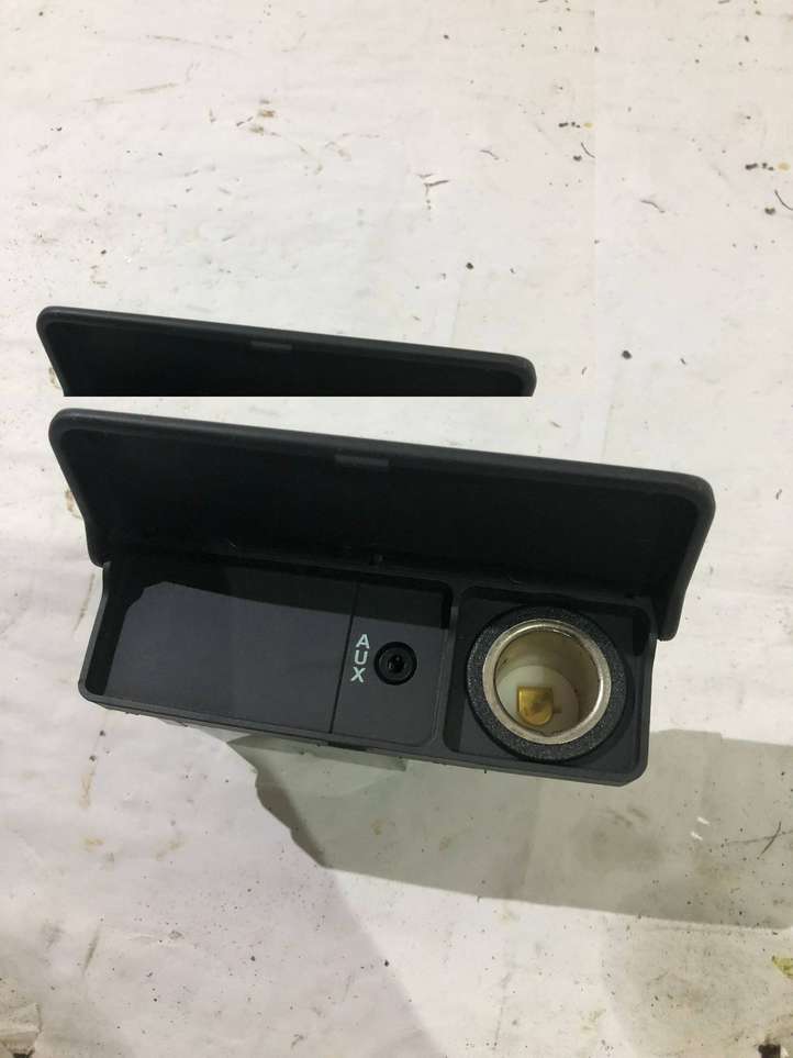 Land Rover Range Rover Sport (2005 - 2009)  5H2219C065AA Разъем AUX