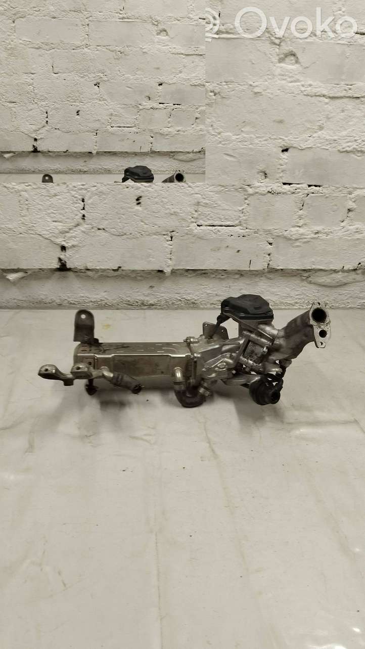 Mercedes-Benz C W205 (2014 - 2021)  A6511400860 Охладитель EGR