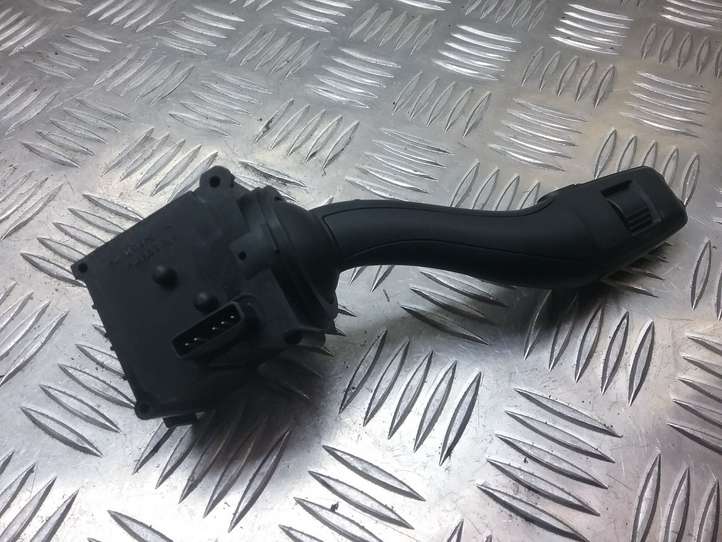 Audi A4 (2004 - 2009)  4E0953503B Ручка стеклоочистителей
