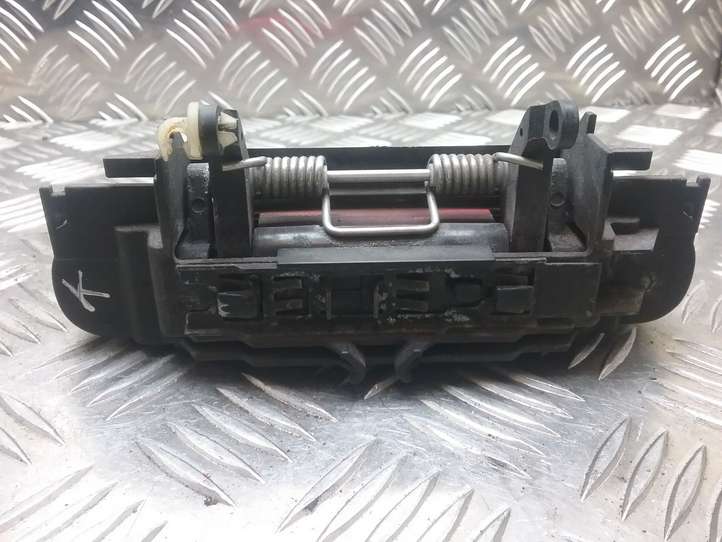 Audi A4 (2004 - 2009)  4B0839885 Наружная ручка