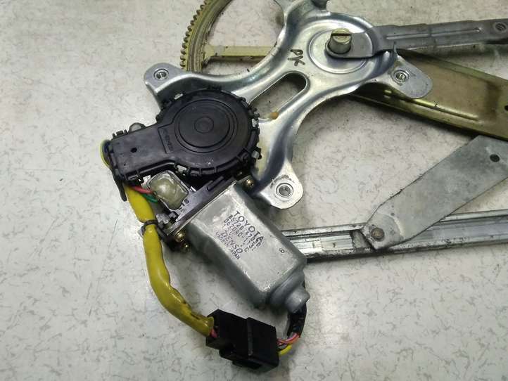 Toyota Prius (XW10) (1997 - 2003)  8572047030 Передний комплект электрического механизма для подъема окна