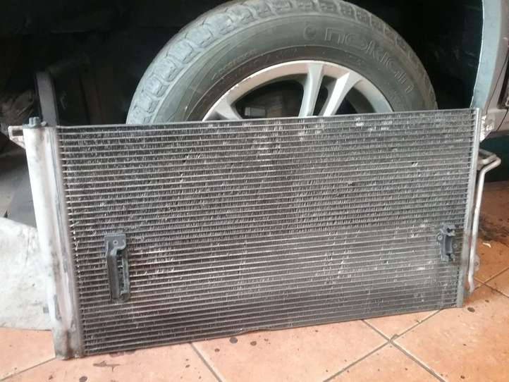 Audi A4 (2004 - 2009)  7L0820411G Радиатор охлаждения кондиционера воздуха