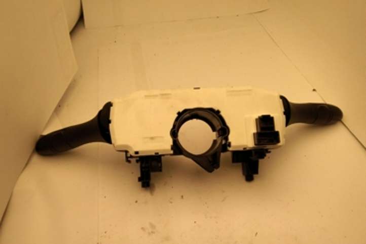 Nissan Qashqai (2013 - 2017)  17414SD2 Ручка стеклоочистителей