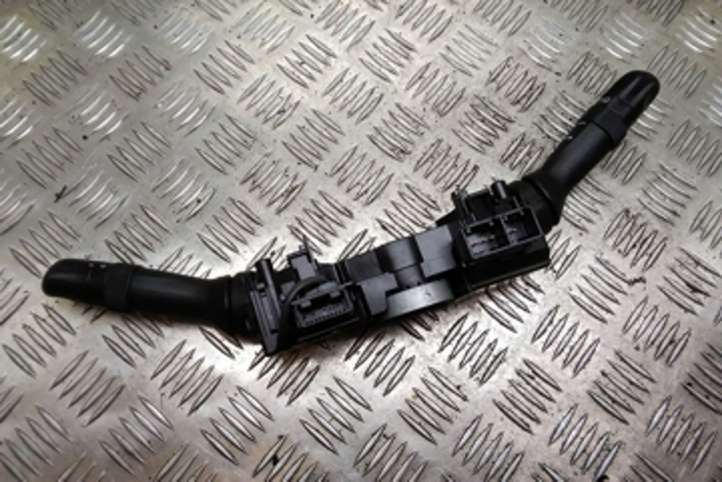 Toyota Prius (XW20) (2003 - 2009)  173832 Ручка стеклоочистителей