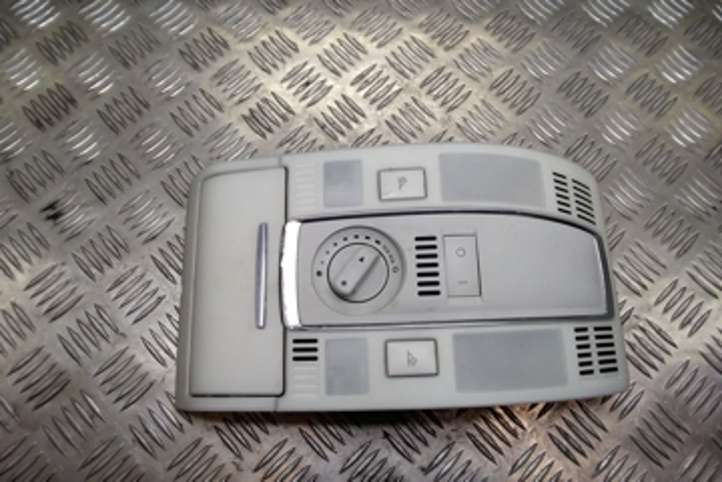 Audi A6 (2004 - 2008)  4F0951177 Передняя подсветка