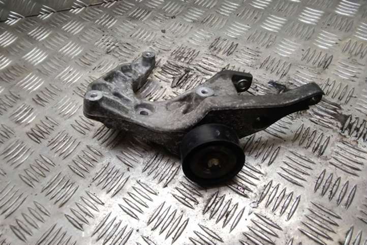 Opel Meriva (2010 - 2014)  F565107 Кронштейн