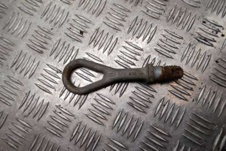 Audi A6 (2001 - 2004)  4B0805616A Петля вытягивания
