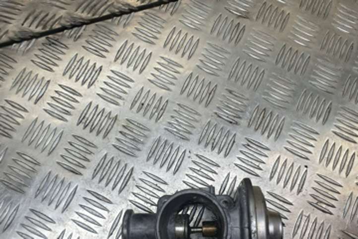 BMW 3 E46 (1998 - 2005)  72826400 Клапан EGR