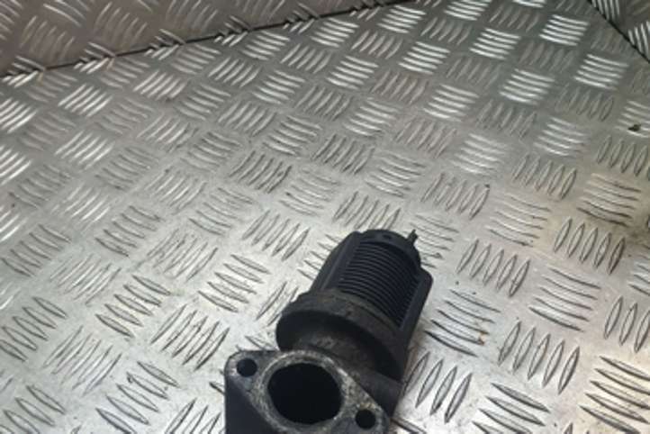 Opel Vectra (2005 - 2009)  55215031 Клапан EGR