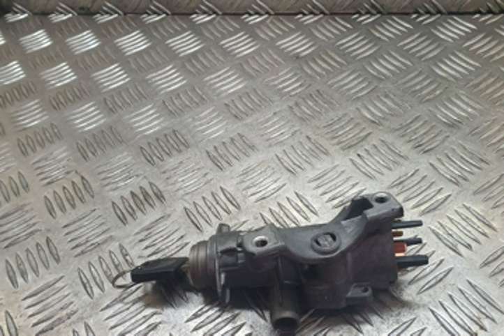 Volkswagen Sharan (2000 - 2003)  4B0905851B Замок зажигания