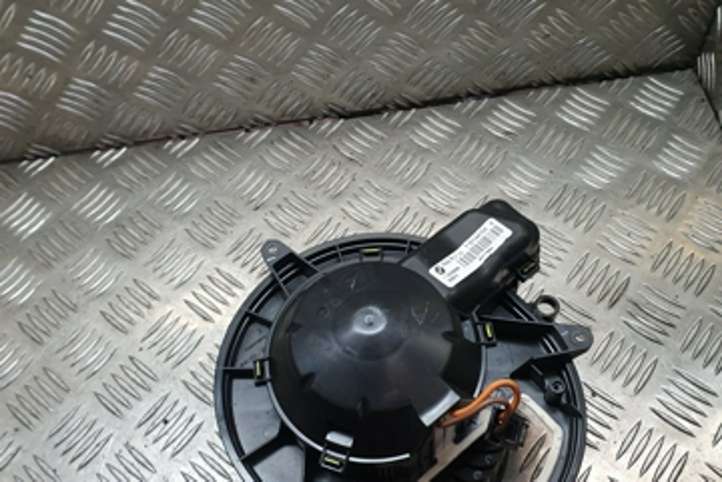 BMW 1 F20 F21 (2011 - 2019)  T1014415A Вентилятор печки