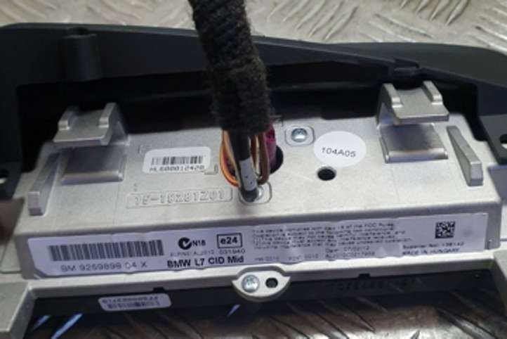 BMW 1 F20 F21 (2011 - 2019)  031940 Экран/ дисплей / маленький экран