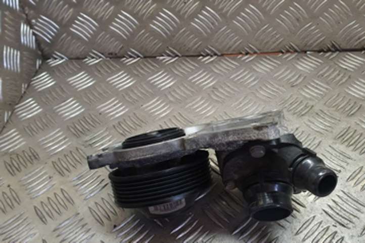 BMW 1 F20 F21 (2011 - 2019)  781083303 Водяной насос