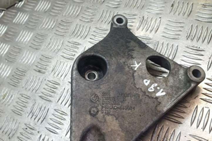BMW 1 F20 F21 (2011 - 2019)  138074 Кронштейн