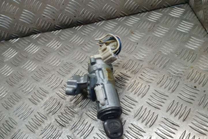 Toyota Yaris Verso (1999 - 2005)  45020521 Замок зажигания