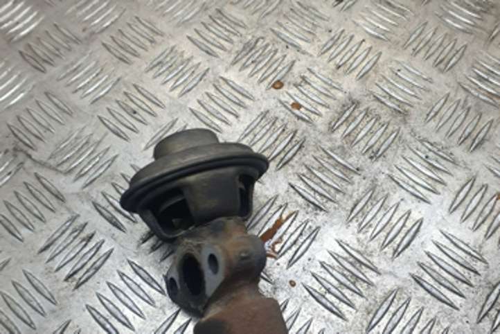 Mazda MPV (1999 - 2006)  K5T57881 Клапан EGR