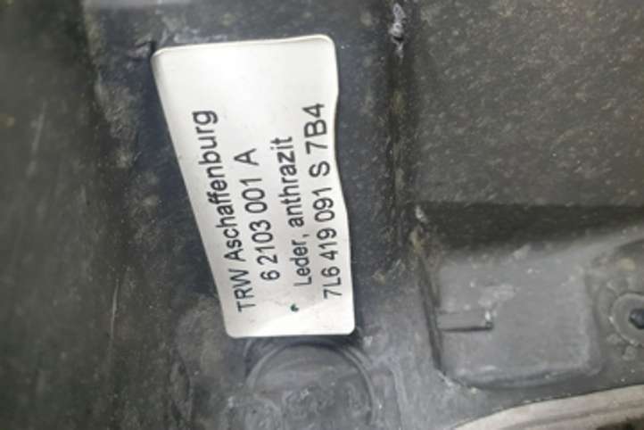 Volkswagen Touareg I (2002 - 2010)  62103001A Руль