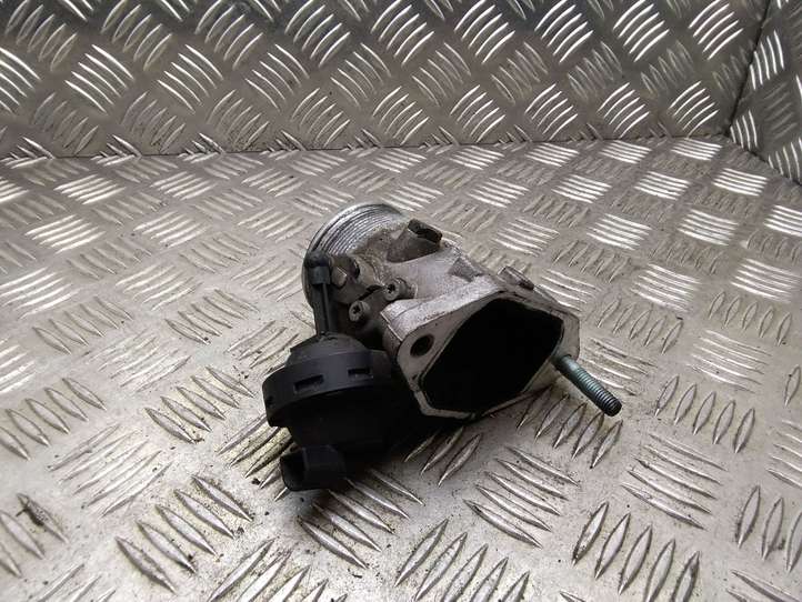 Audi A4 (2000 - 2006)  8E0145950 Запорный клапан двигателя