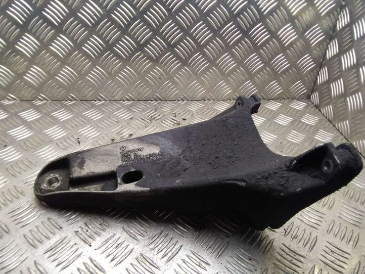 Volkswagen Transporter-Caravelle (2003 - 2009)  7H0199370A Кронштейн