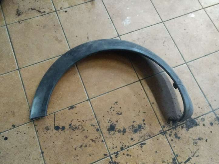 Audi A2 (1999 - 2007)  8Z0853817A молдинг на заднем крыле