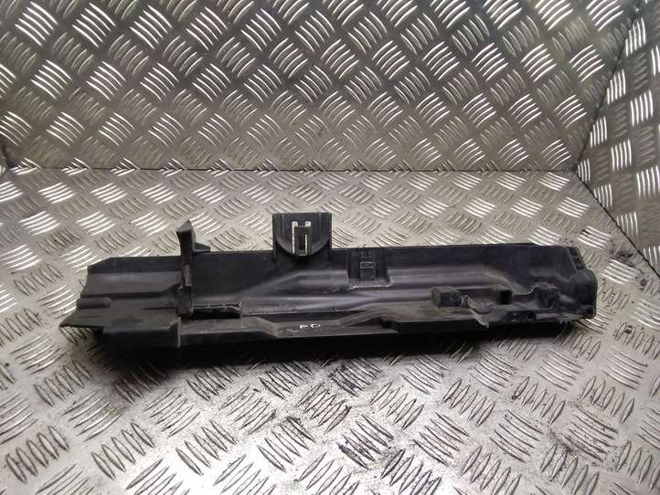 BMW 3 E90 E91 (2005 - 2012)  17107524914 Кронштейн