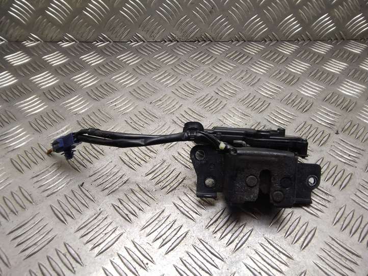 Toyota Prius (XW20) (2003 - 2009)   Замок задней крышки