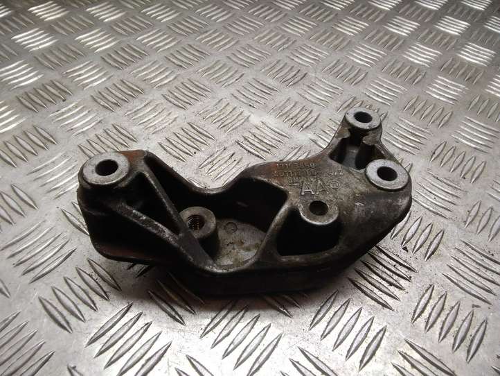 Opel Combo (2001 - 2005)  13193850 Кронштейн