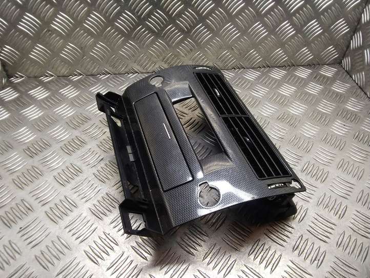 Citroen C4 (2008 - 2011)  9646338277 Центральный дефлектор