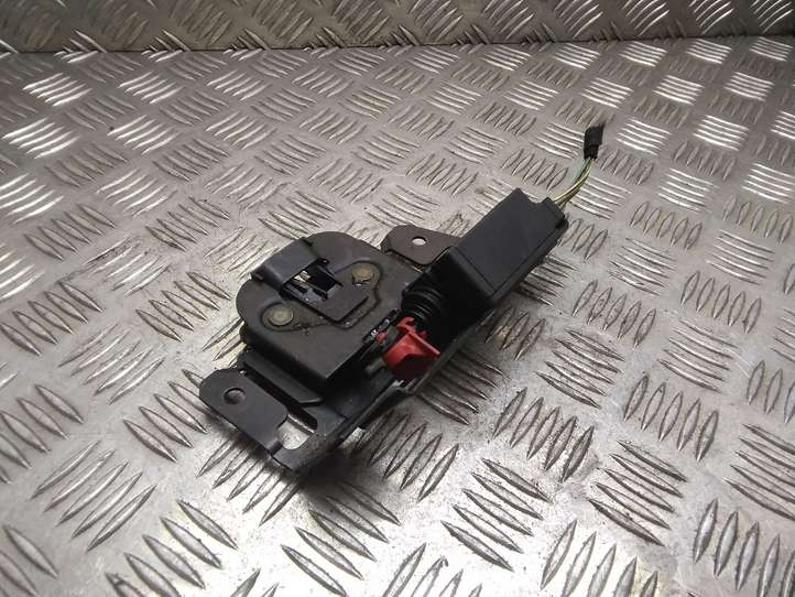 BMW 3 E46 (1998 - 2005)  51247057364 Замок задней крышки