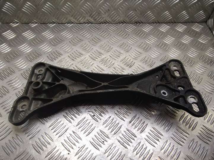 BMW 3 E46 (1998 - 2005)  6760531 Кронштейн
