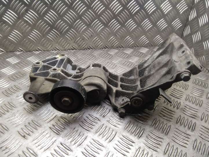 Mercedes-Benz B-class W245 (2005 - 2008)  A6402021040 Кронштейн