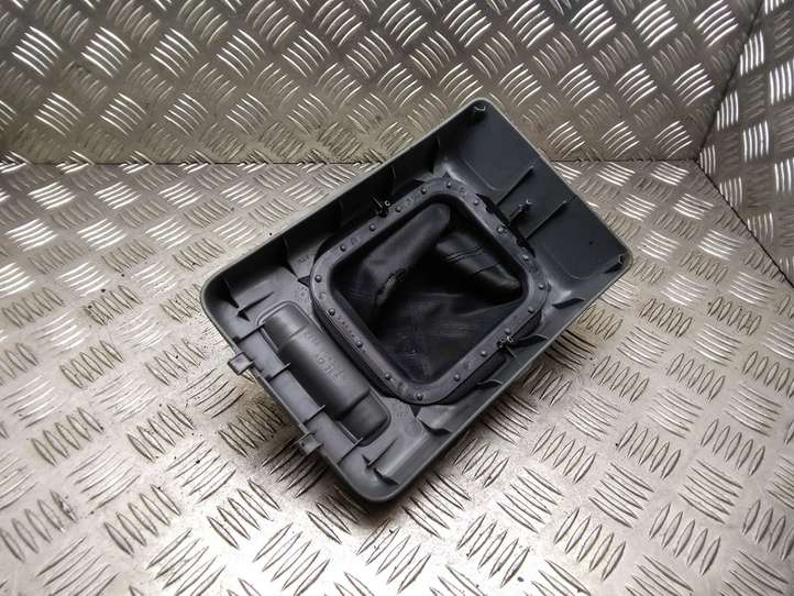 Ford Transit Connect (2002 - 2009)  2T14V045B78 Рамка рычага переключения передач