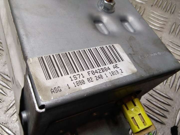 Ford Mondeo Mk III (2000 - 2007)  1S71F042B84AE Подушка безопастности пассажира