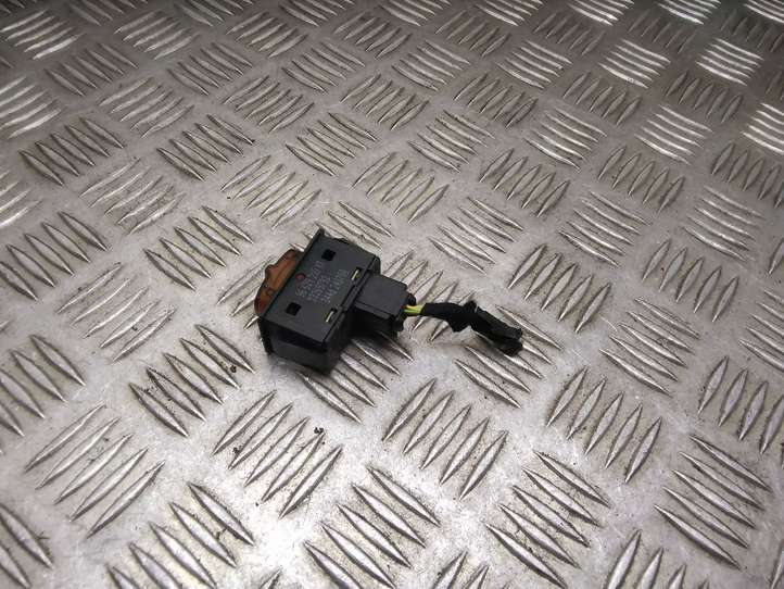 Citroen C4 Picasso (2006 - 2013)  96629210XT Включатель освещения интерьера
