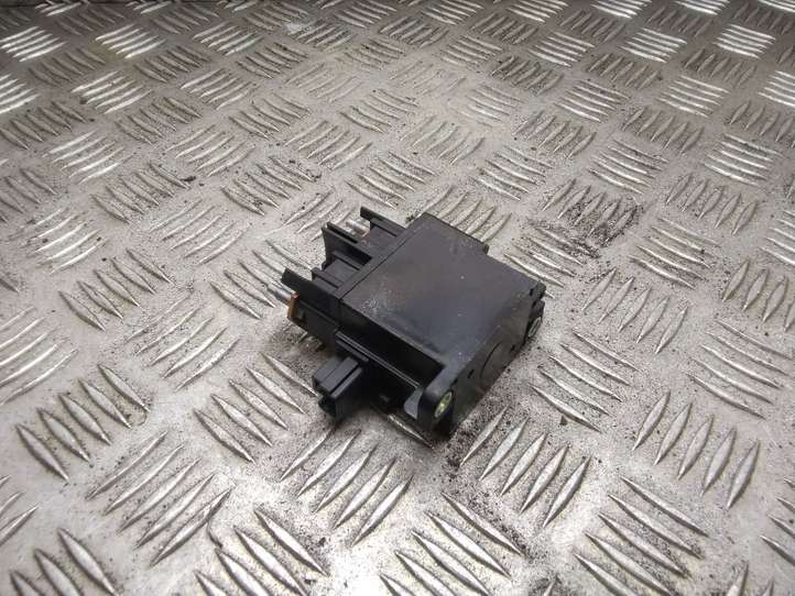 Toyota Prius (XW20) (2003 - 2009)  G384347020 Предохранитель