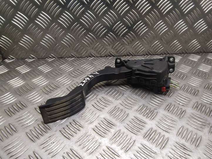 Mazda 3 (2003 - 2006)  4M519F836AH Педаль акселератора