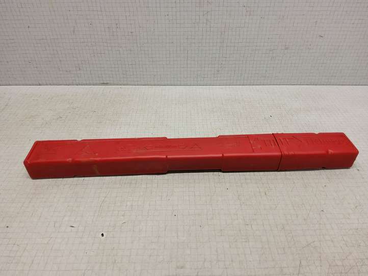 Volkswagen PASSAT B6 (2005 - 2010)  7L0860251 Аварийный знак